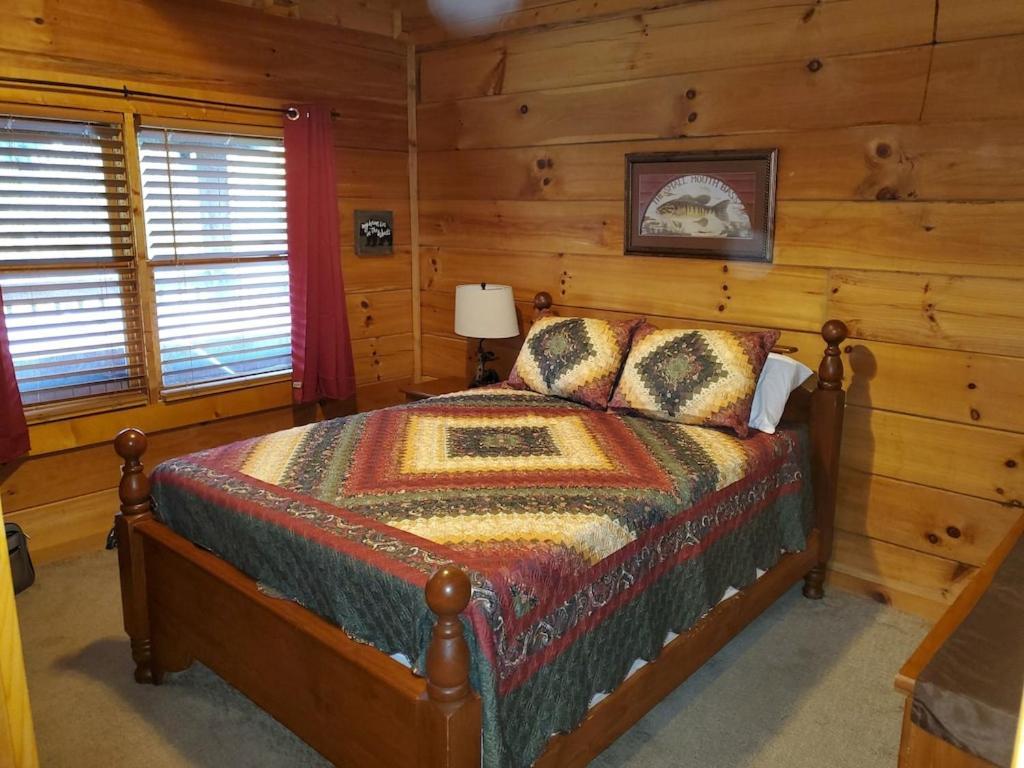 Story Brook: Beautiful True Log Cabin! Close To Dollywood, State Park, And More! Sevierville Zewnętrze zdjęcie