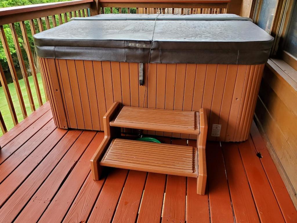 Story Brook: Beautiful True Log Cabin! Close To Dollywood, State Park, And More! Sevierville Zewnętrze zdjęcie