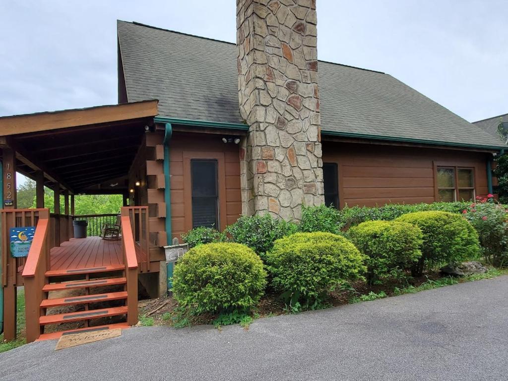 Story Brook: Beautiful True Log Cabin! Close To Dollywood, State Park, And More! Sevierville Zewnętrze zdjęcie