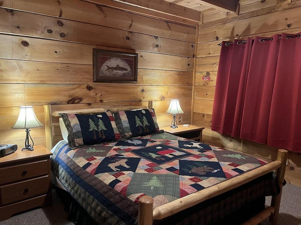Story Brook: Beautiful True Log Cabin! Close To Dollywood, State Park, And More! Sevierville Zewnętrze zdjęcie
